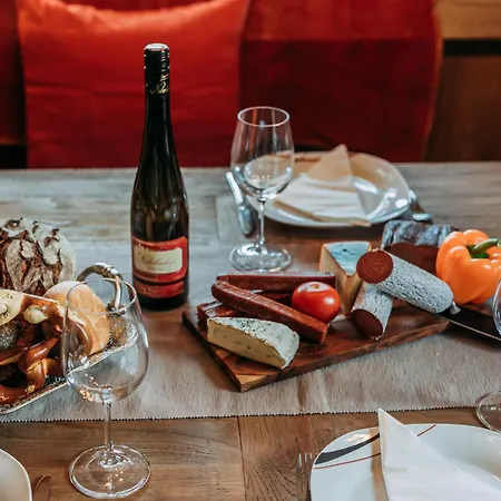 Grubereck * ראוריס